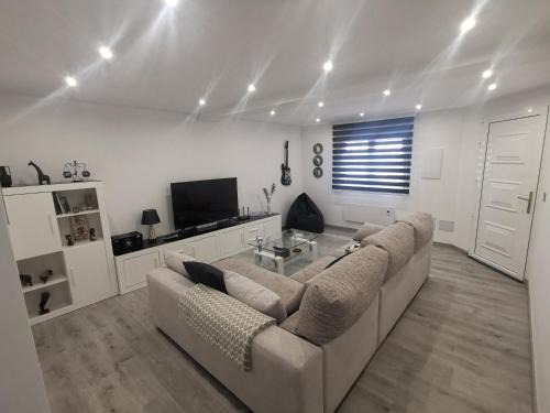 Noia House | A CASA DO LADO