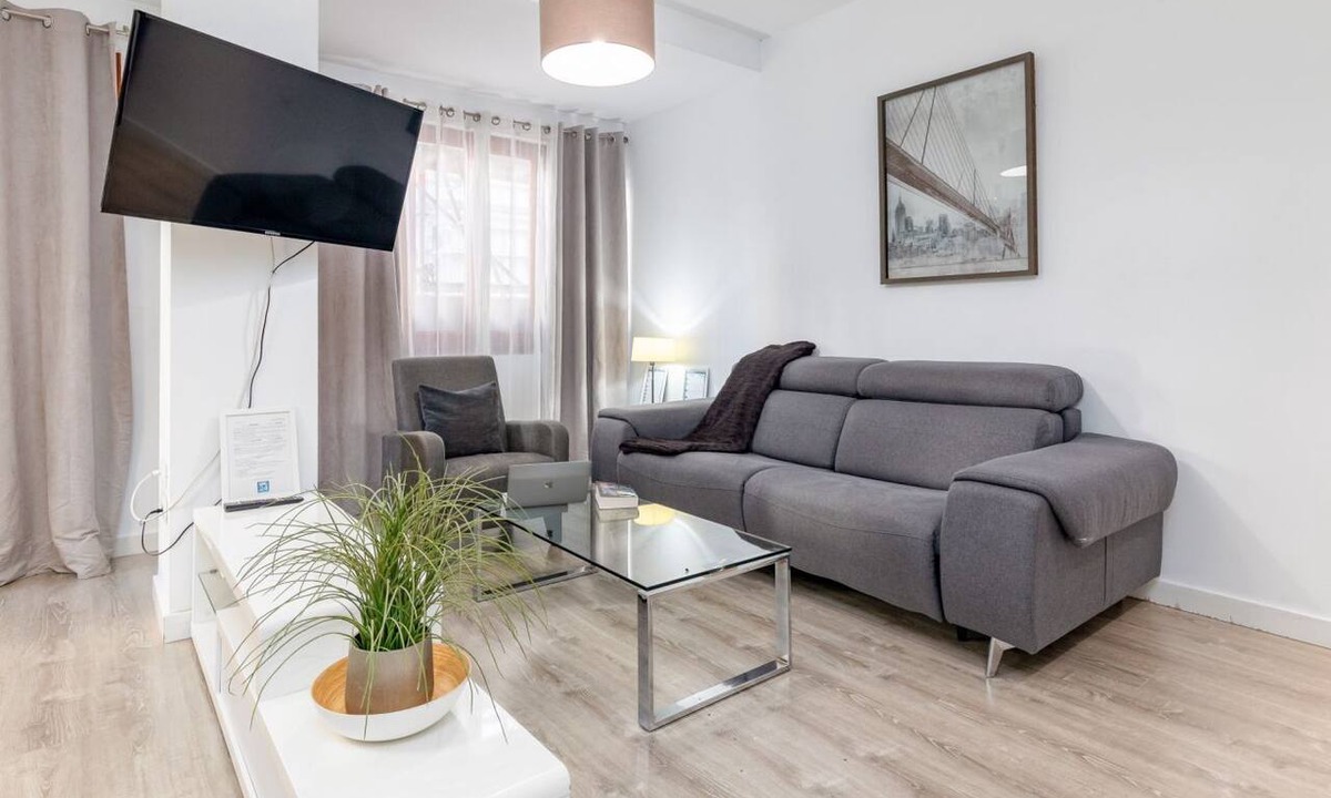 Sant Francesc Apartment | A (VA012.1) TH Ayuntamiento 1A