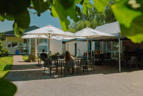 Friol Hostel | Albergue A Lagoa - Private Rooms