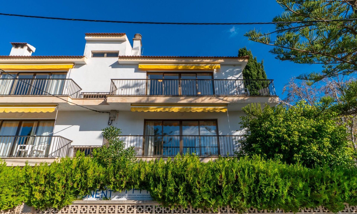 Cala Ratjada Apartment | Apartment 'Apartamento Ponent 6' with Private Terrace, Wi-Fi and Air Conditioning