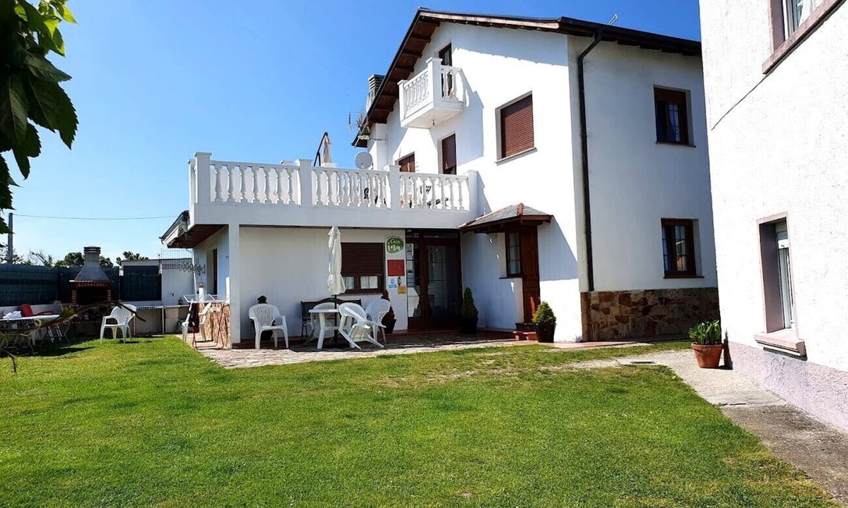 Cadavedo Apartment | Apartment in a nice village with garden views BBQ Terrace