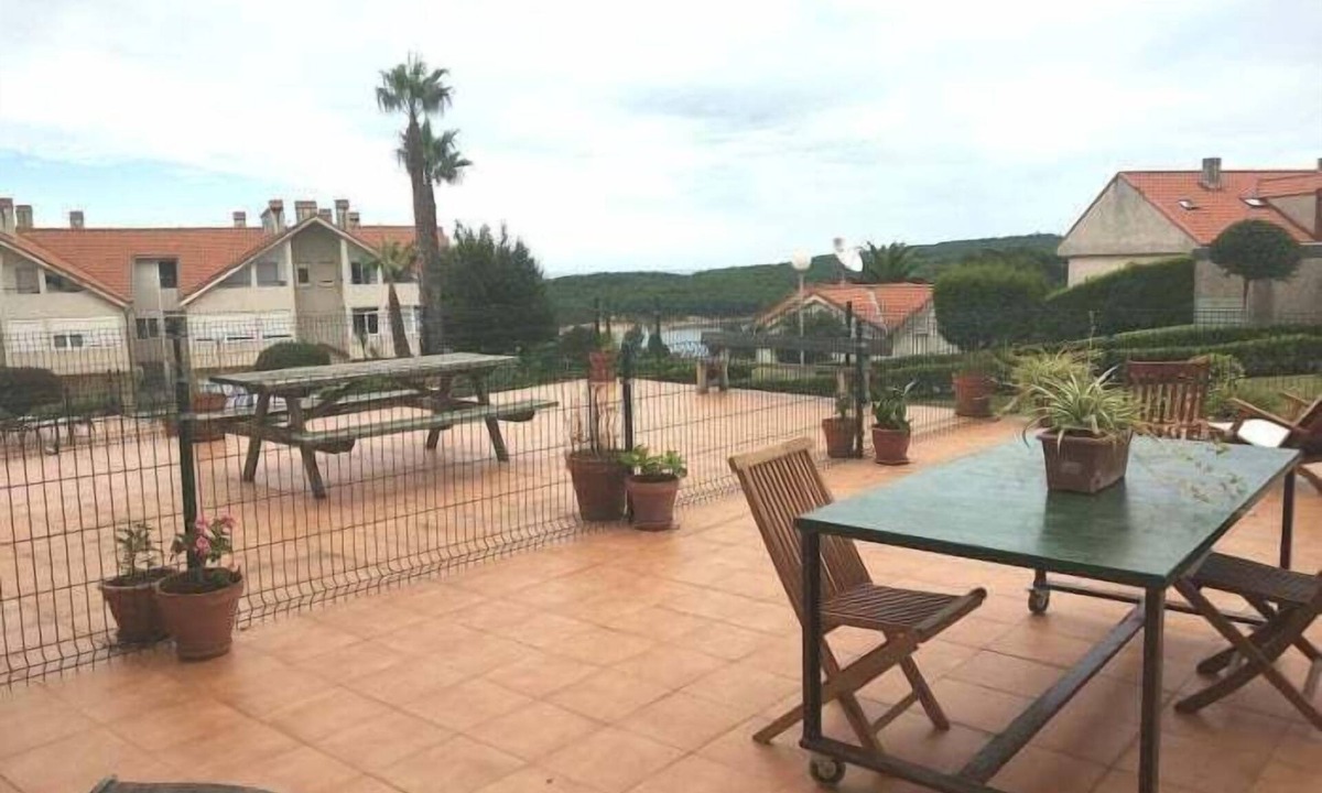 Mogro Apartment | Apartment with Terrace in Mogro