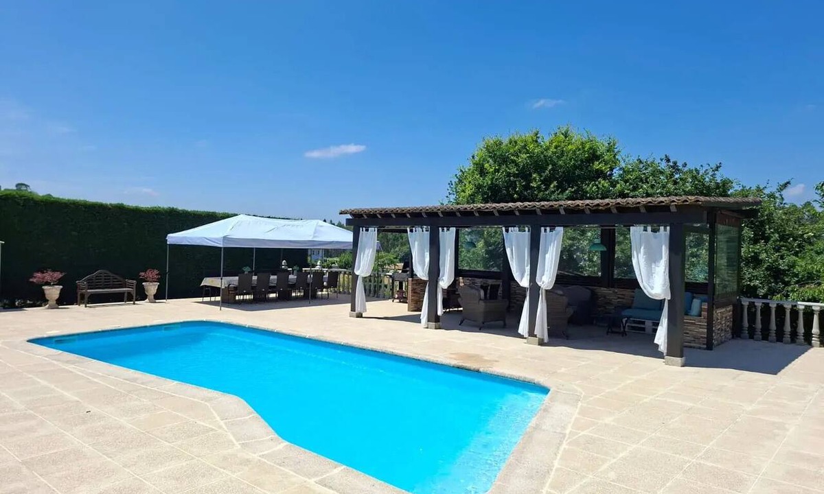 Vedra Cottage | As Seis Chemineas Rural Vacation Home