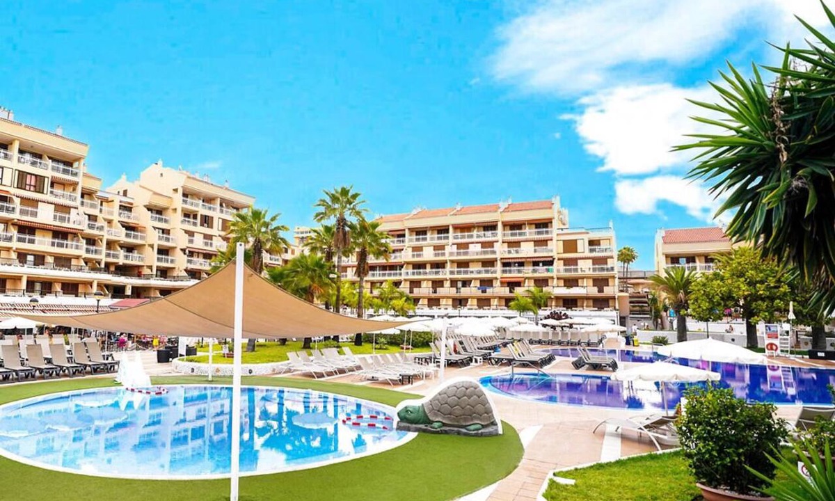 Arona Hotel | Beautiful Home to Rent in Las Americas