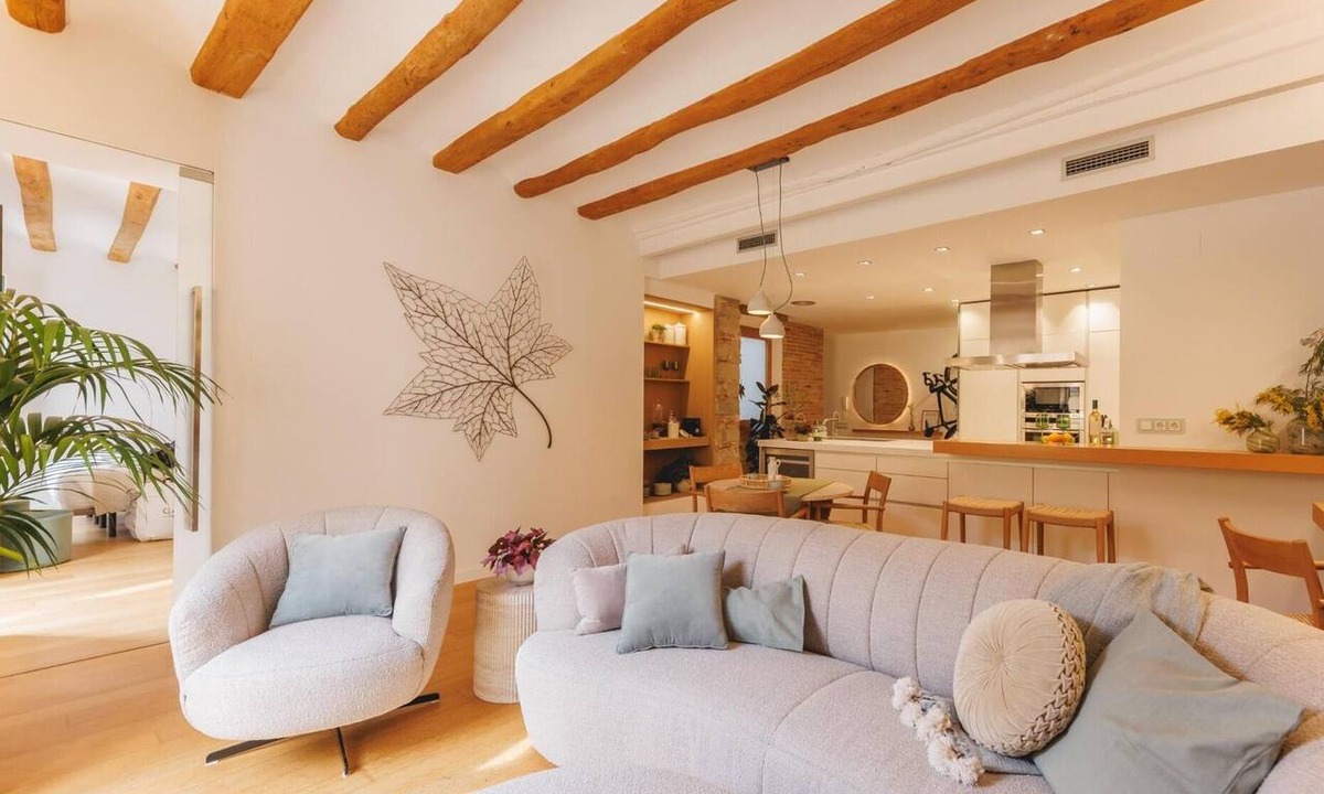 Old Town Apartment | Bravissimo La Joia del Barri Vell, elegant apartment in Girona’s old town