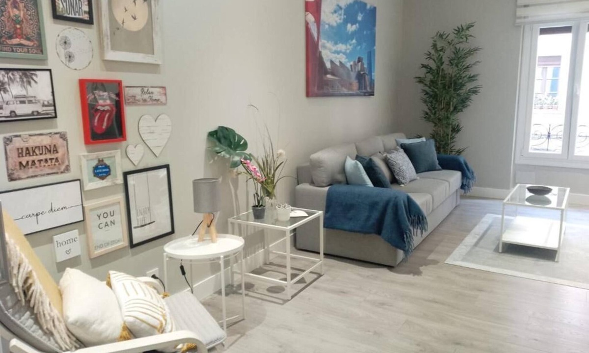 Bilbao Old Town Apartment | Bright and quiet, Casco Viejo, Mercado de la Ribera
