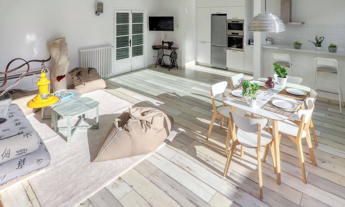 Figueres House | Bright & Artistic by Interhome