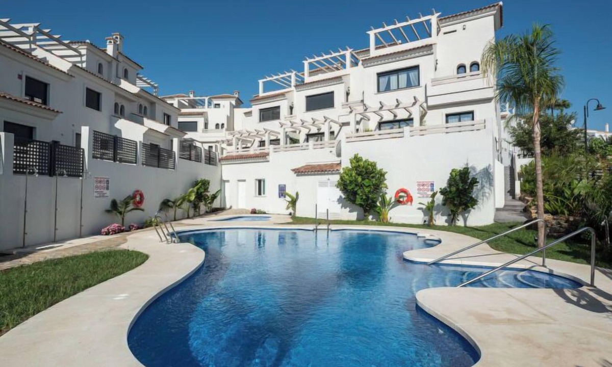 El Paraiso House | Campanario Townhouse by Interhome