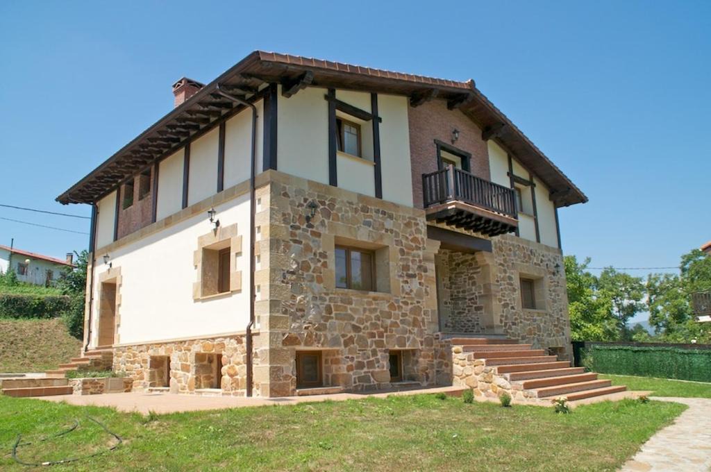 Valle de Carranza House | Casa Aingeru
