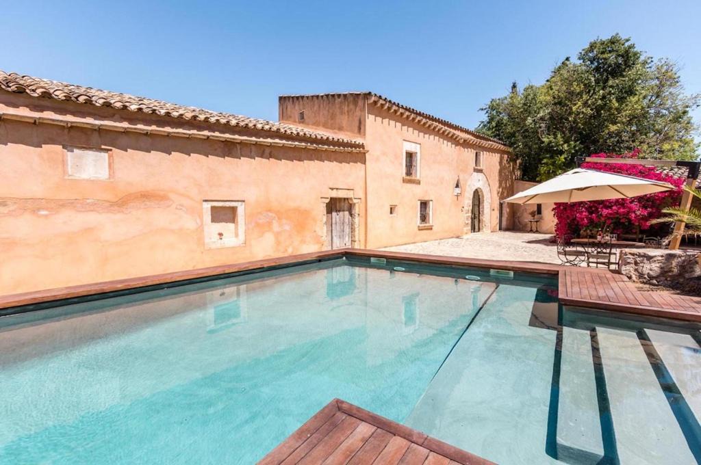 Buger Villa | Casa Florit