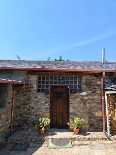 Ocero Ski Chalet | Casa Rural Picón con jardín y piscina privada