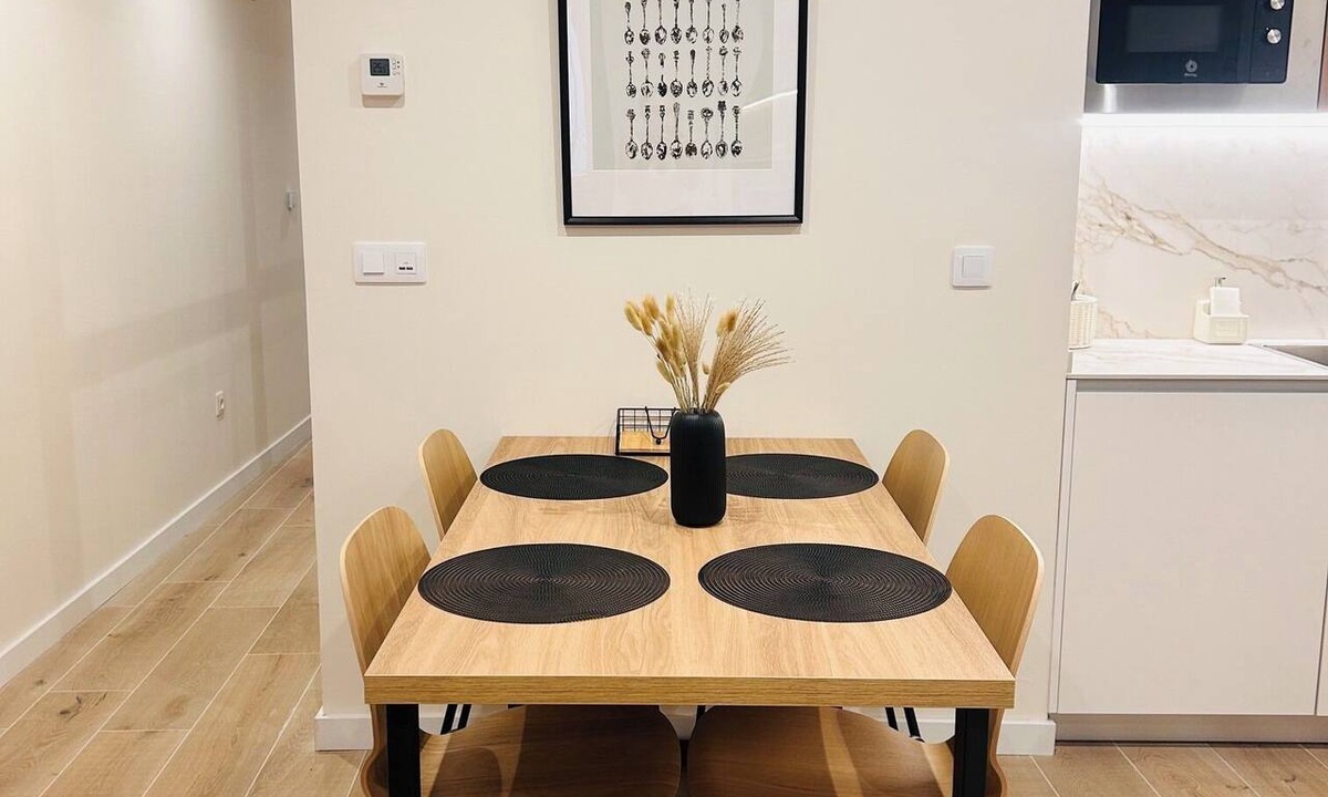Jaca Hotel | Charming 2-Bedroom Apartment in the Heart of Jaca