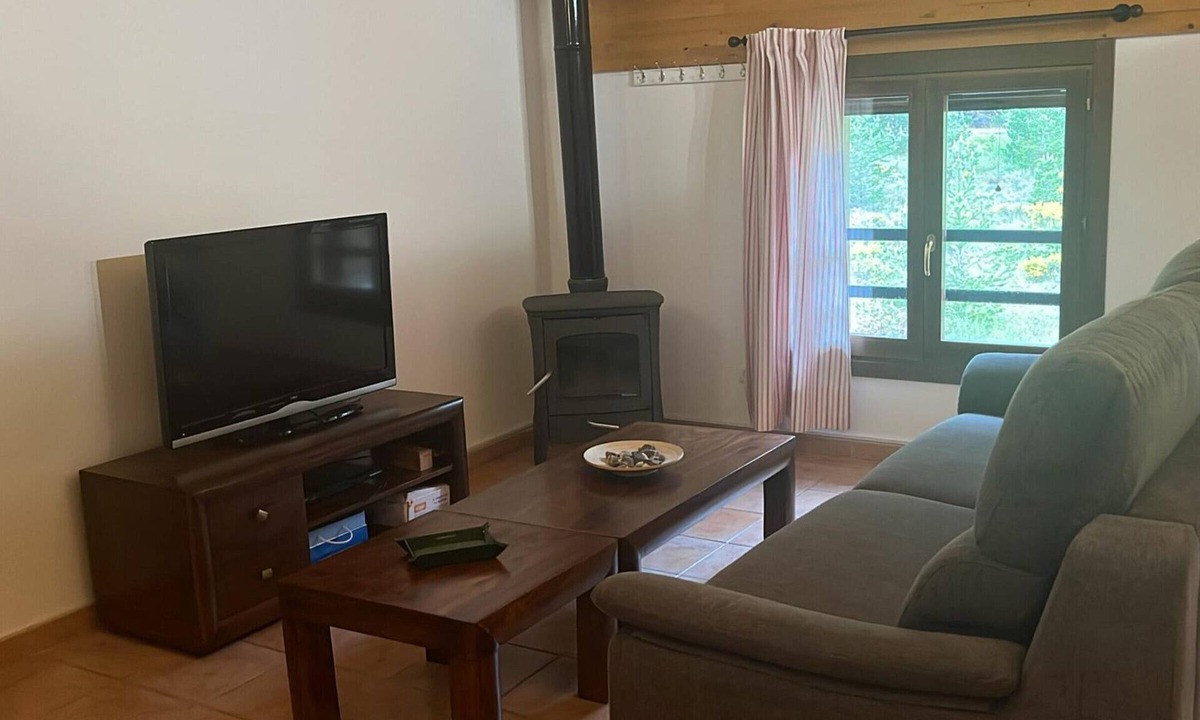 Villanua Apartment | Charming Apartment Villanúa, 5 guests, near slopes