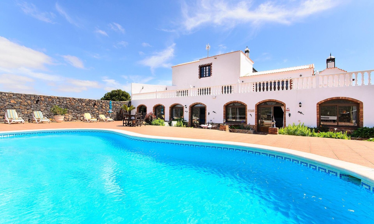 Tias Villa | Clara Suite 1: Large Pool, Spectacular Views, Terrace, Garden & Wi-Fi