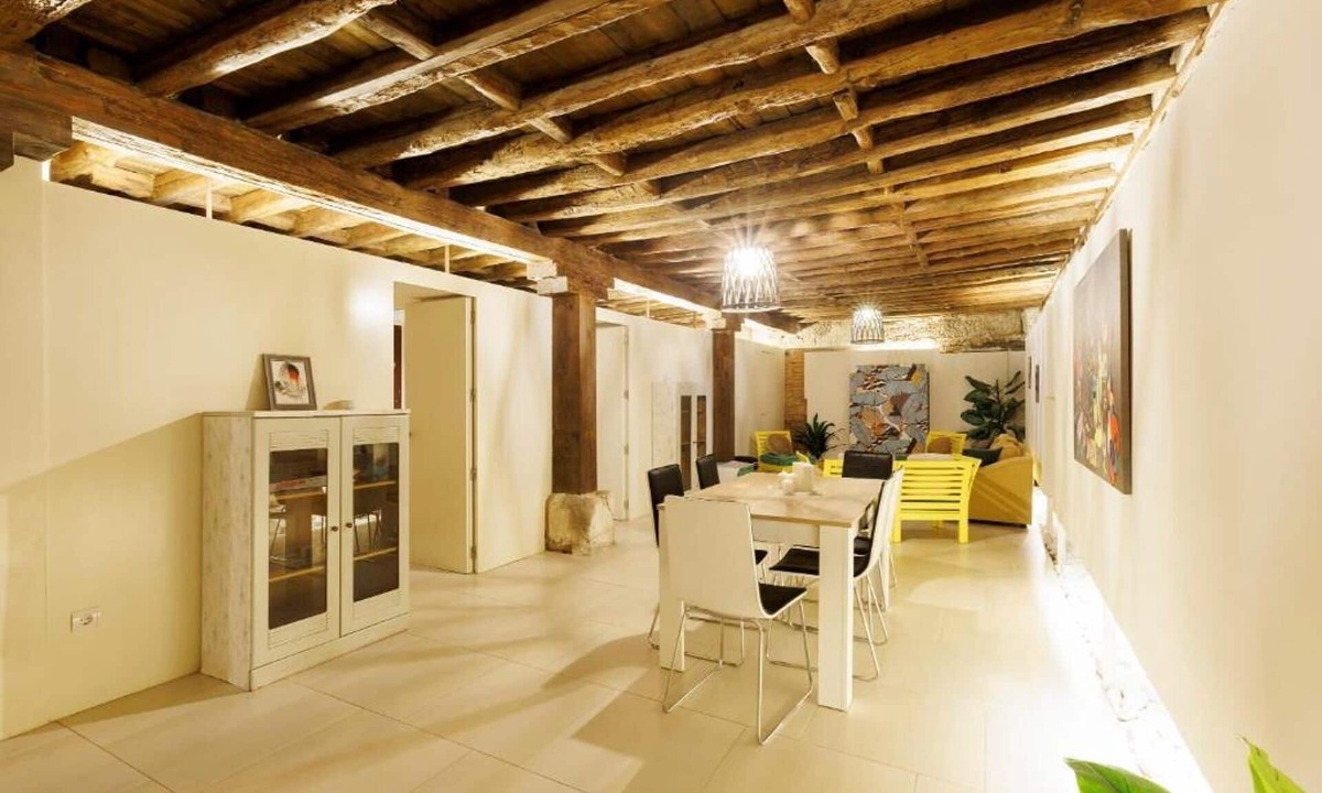 Alcala de Henares Apartment | DELUXE BLACKSMITHS HOUSE