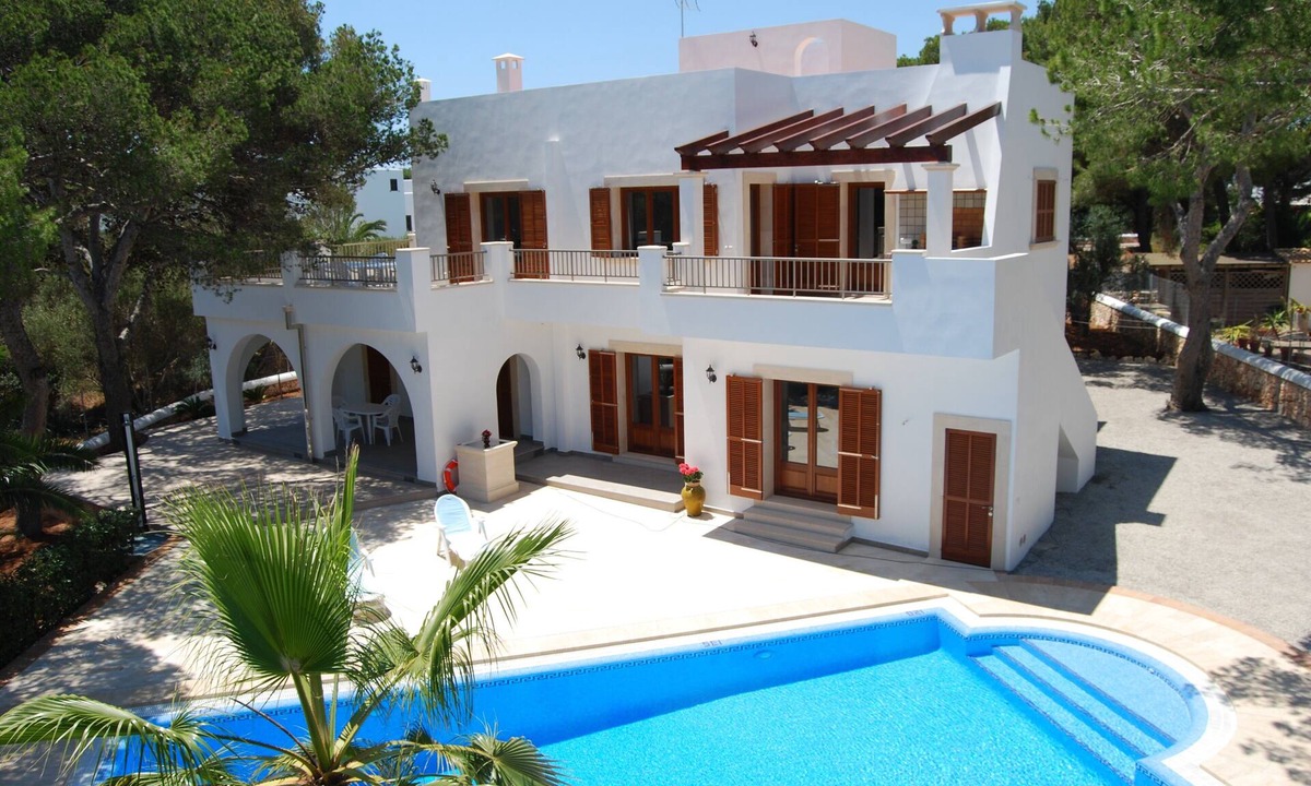 Cala d'Or Villa | EXCLUSIVE VILLA WITH PRIVATE POOL, JUST 1 MINUTE FROM CALÓ DES POU BEACH