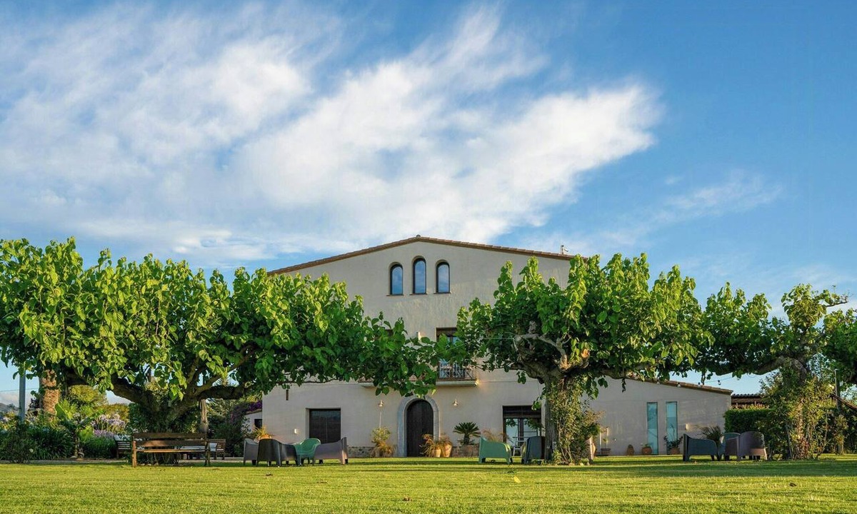 Cambrils House | Farmhouse with pool among olive groves in Cambrils