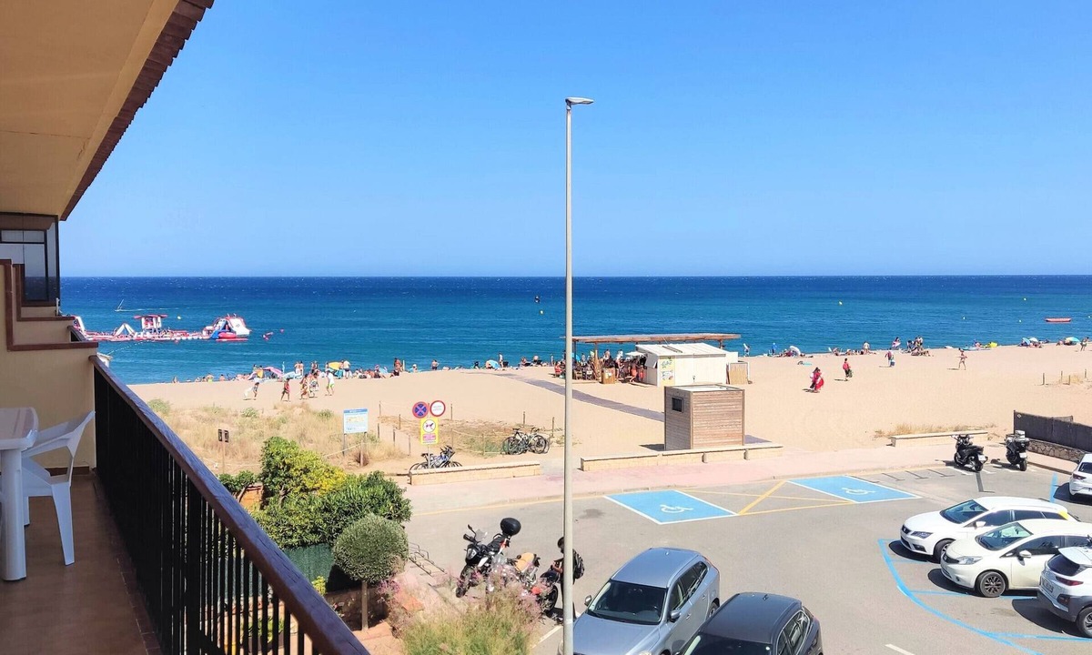 Pals Apartment | First line beach apartment with sea vue - Pals beach (DU 3H 320)
