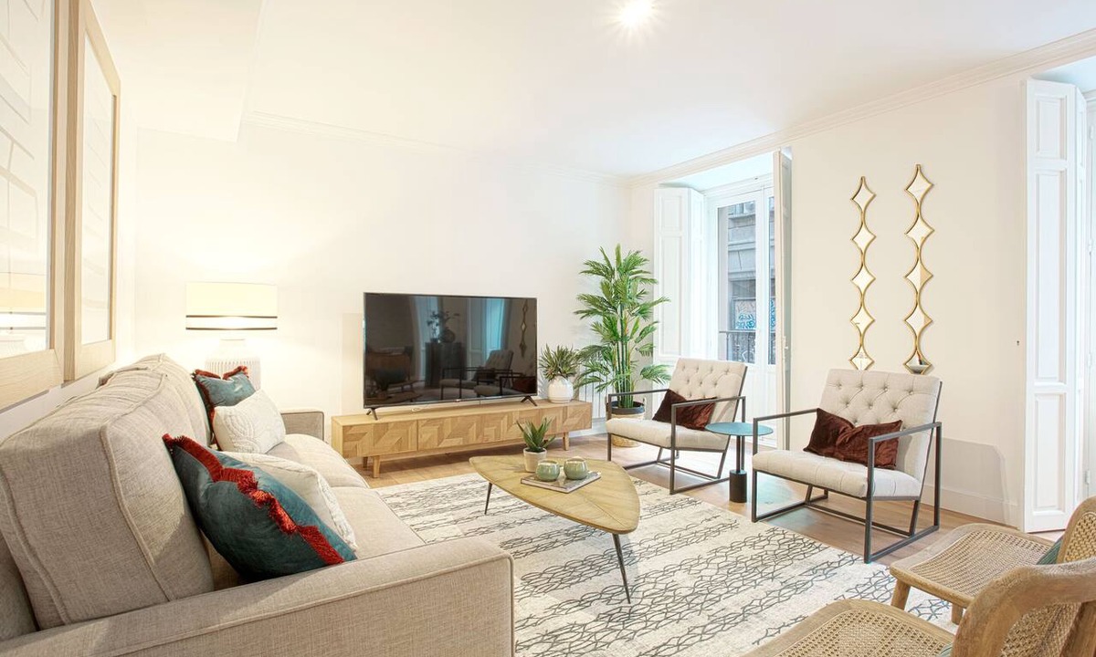 Cortes Apartment | Genteel Home Madrazo I