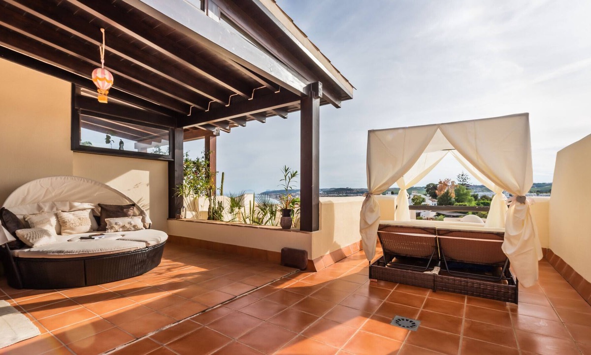 Bahia de Casares House | Holiday Home 'Casa Sultana' with Sea View, Wi-Fi and Air Conditioning