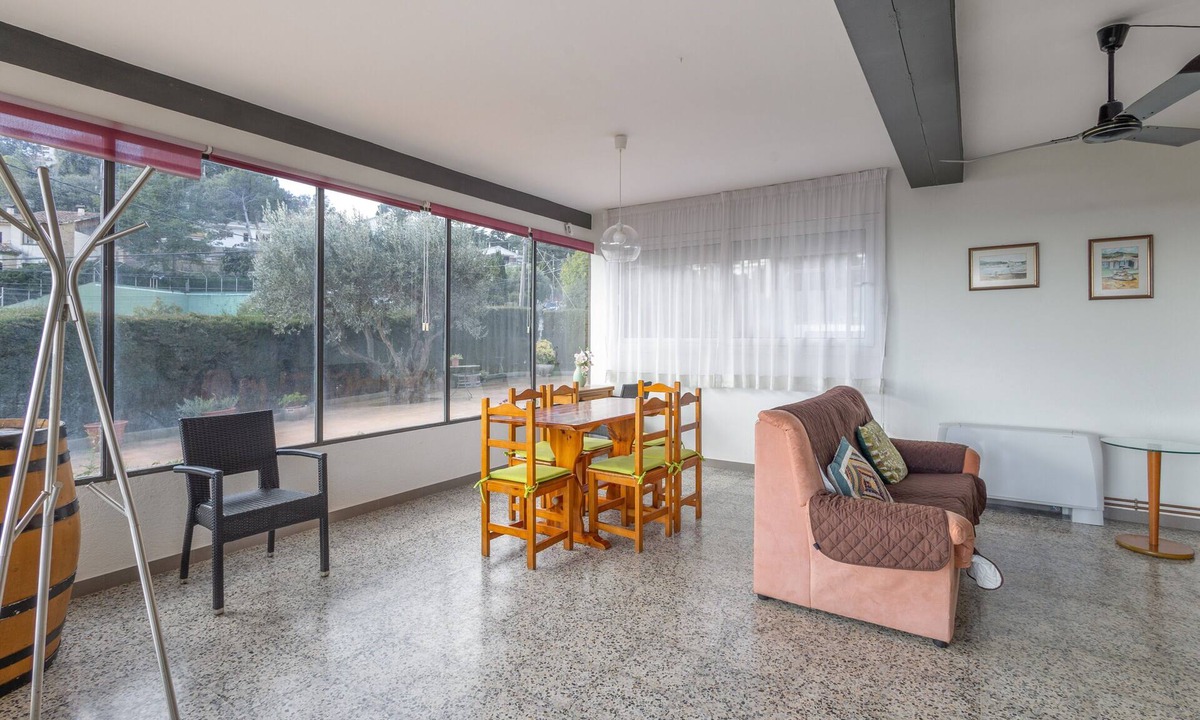Bigues I Riells House | Holiday Home 'Planta Baixa A Bigues I Riells' with Mountain Views and Shared Terrace
