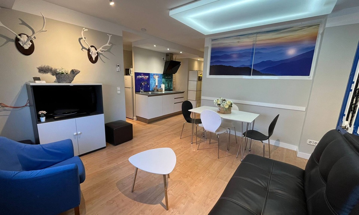 Vista Alegre Apartment | Homelikes Madrid