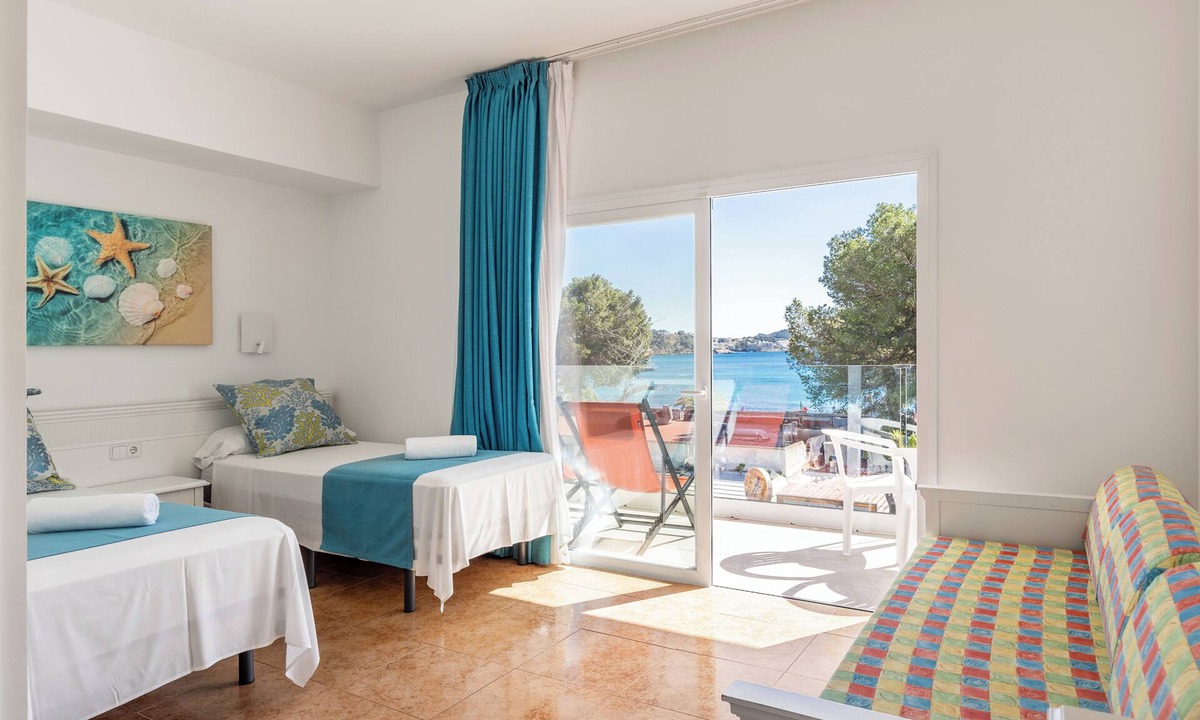 Peguera Hostel | Hostal Neptuno