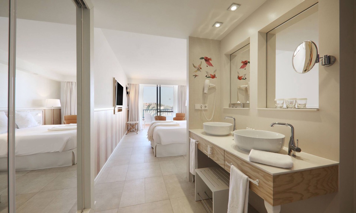 El Duque Resort | Iberostar Selection Anthelia