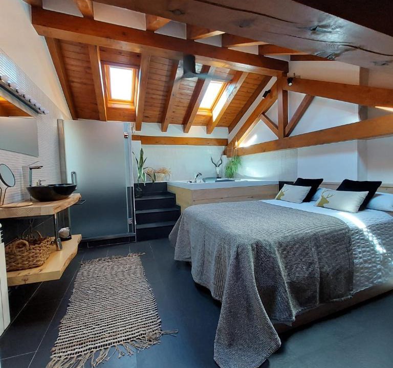 Sort Apartment | Lo Attic