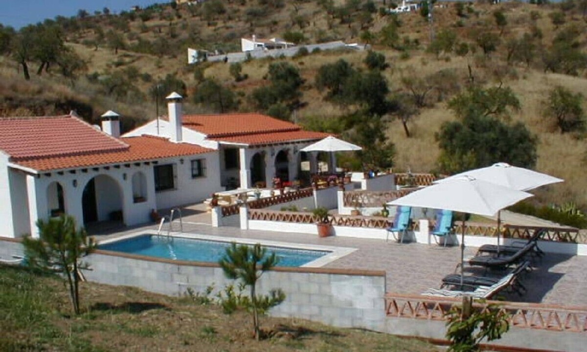 Casabermeja Villa | Luxury villa with pool and beautiful views set in 8 acres of almond groves.