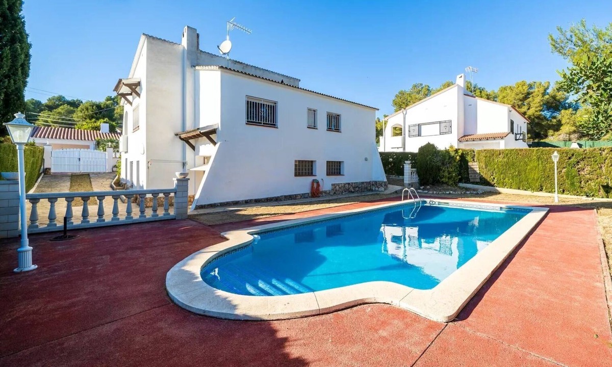 El Vendrell House | MEDITERRANEAN VILLA WITH PRIVATE SWIMMING POOL