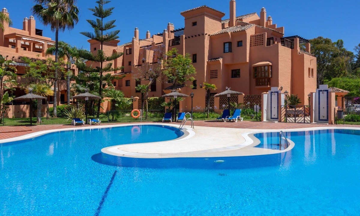 Atalaya-Isdabe Apartment | Nice apartment for 4 people with pool, A/C, WIFI, TV and terrace