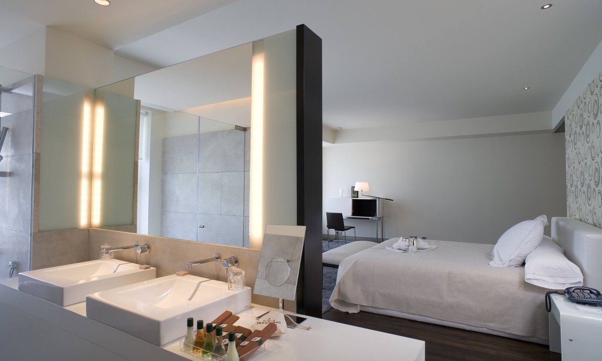 Alcala de Henares Hotel | Parador De Alcala