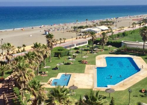 San Luis de Sabinillas Apartment | Primera Línea Playa 3 hab Piscina Verano Sabinillas cerca Duquesa