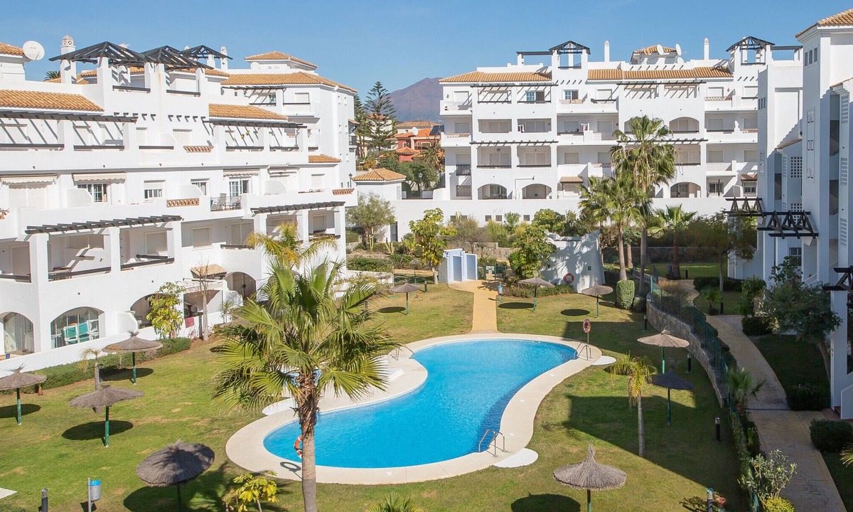 San Luis de Sabinillas Apartment | Residencial Duquesa 3.8.1A