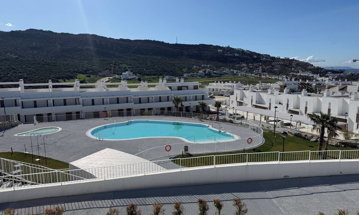 Atlanterra Apartment | Residencial Zahara Lirio, Bloque 1 Jardín 13