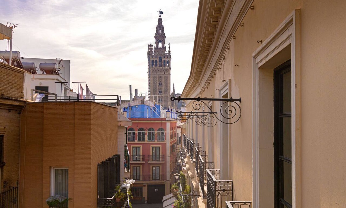 Historical Center Apartment | Romantic Getaway Sevilla City Center 2 pax