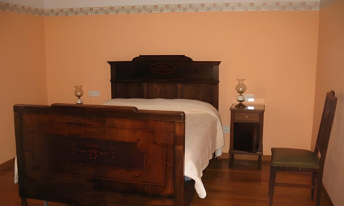 Callobre House | Room 'Adega' with Mountain View, Shared Terrace and Wi-Fi