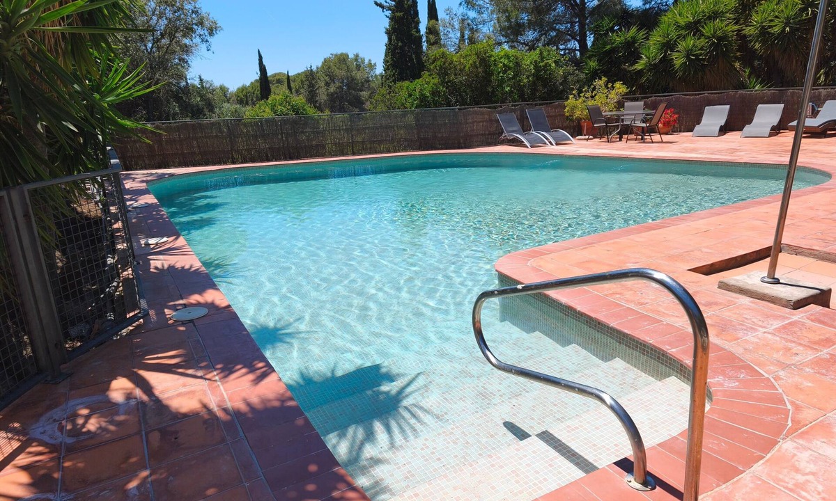 Sant Pere de Ribes House | Rural House 'Els Cucons' with Sea Views, Wi-Fi and Air Conditioning