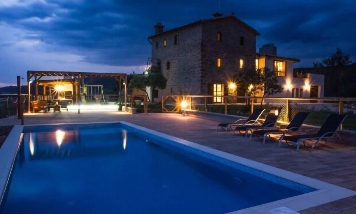 Biosca Cottage | Self catering La Ribereta for 13 people