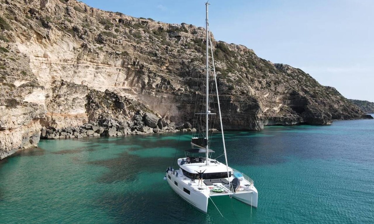 Sant Antoni de Portmany Boat Rental | Sun-Kissed Sailing Adventure in the Majestic Islas Baleares