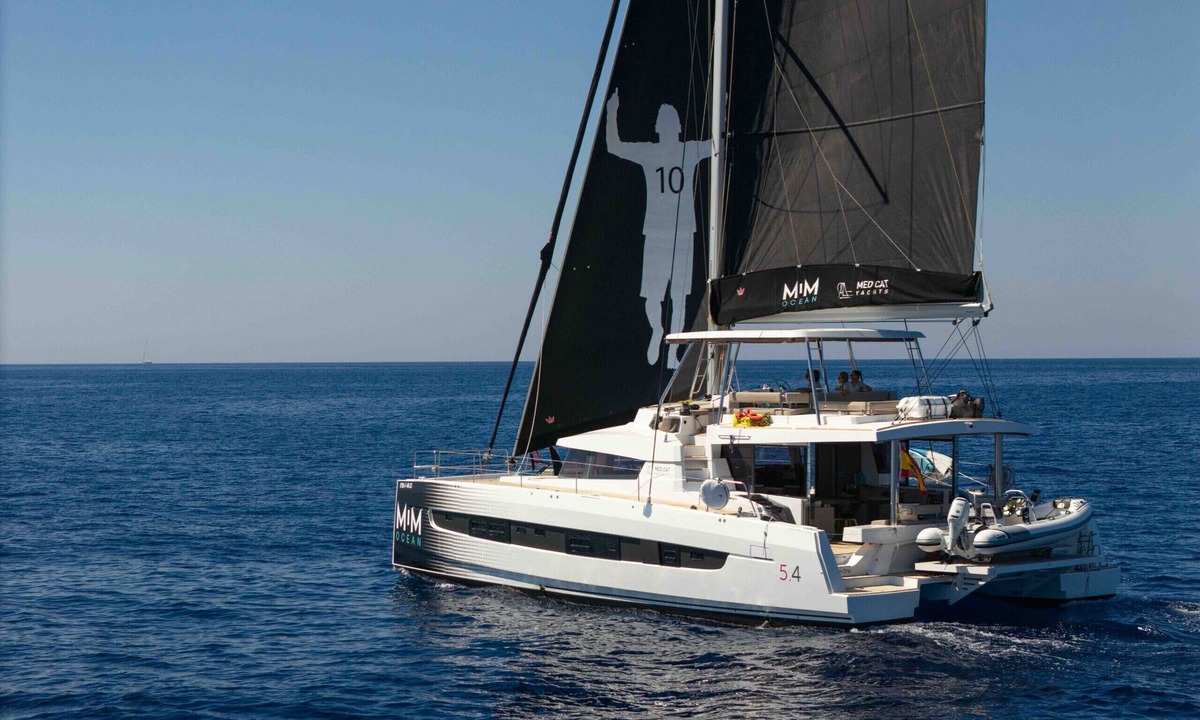 Ibiza Town Boat Rental | Sun-Kissed Sailing Adventure in the Majestic Islas Baleares