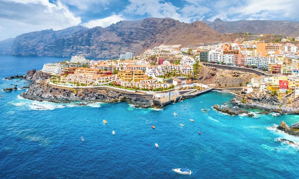 Radazul Boat Rental | Sun-Kissed Sailing Adventure in Tenerife, Islas Canarias