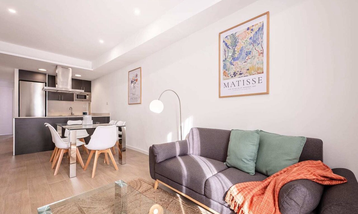 La Ribera Apartment | Sweett | Symphonic Central 501