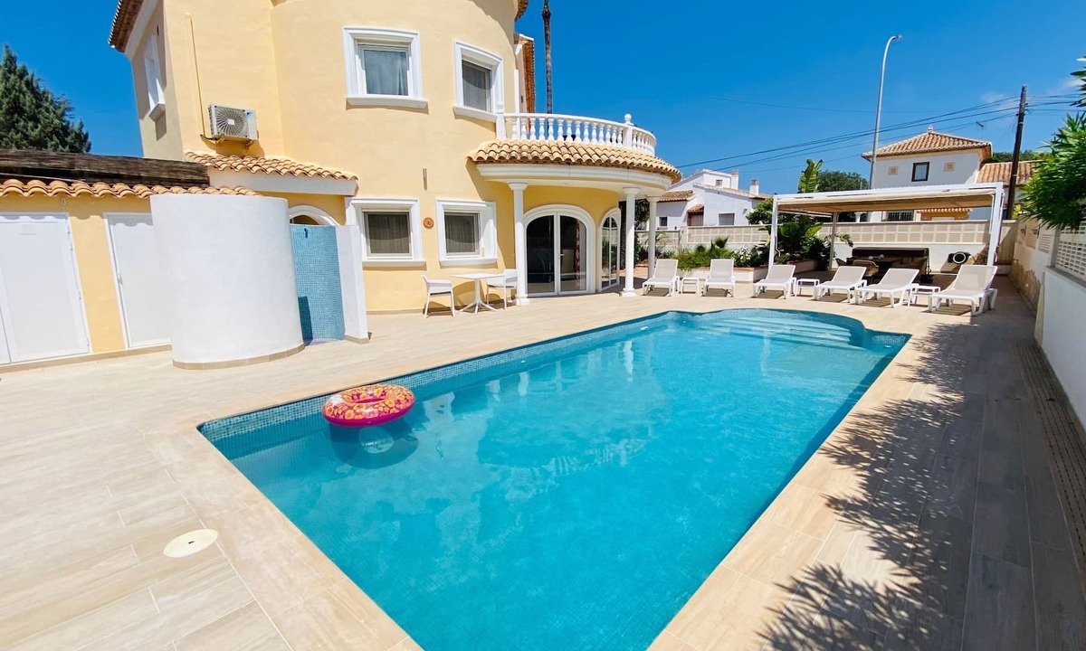 Els Poblets House | Traumvilla Revoltes by Interhome