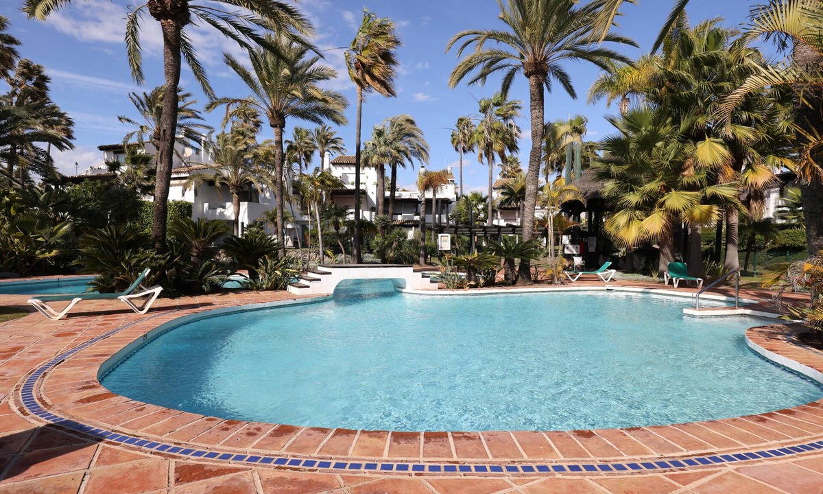 Saladillo-Benamara House | Vacation Home 'Frontline Paradise Townhouse' Near the Beach with Balcony & Pool