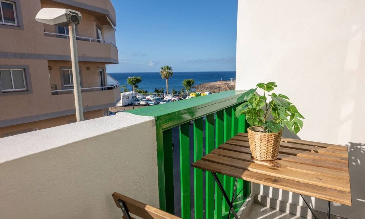 Los Abrigos Apartment | Vacation Home 'Los Abrigos Sea View' with Ocean Views, Balcony and Wi-Fi