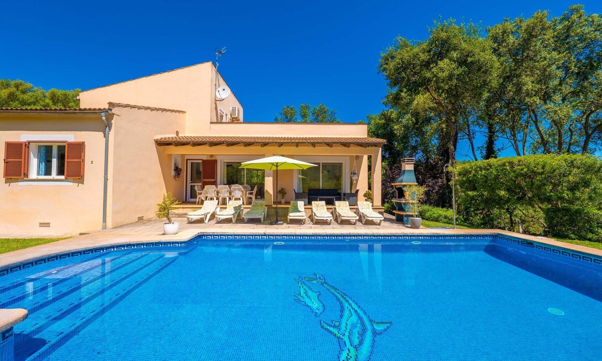 Crestatx Villa | VILA GARBALLÓ - Fantastic country house with private pool and free WiFi.