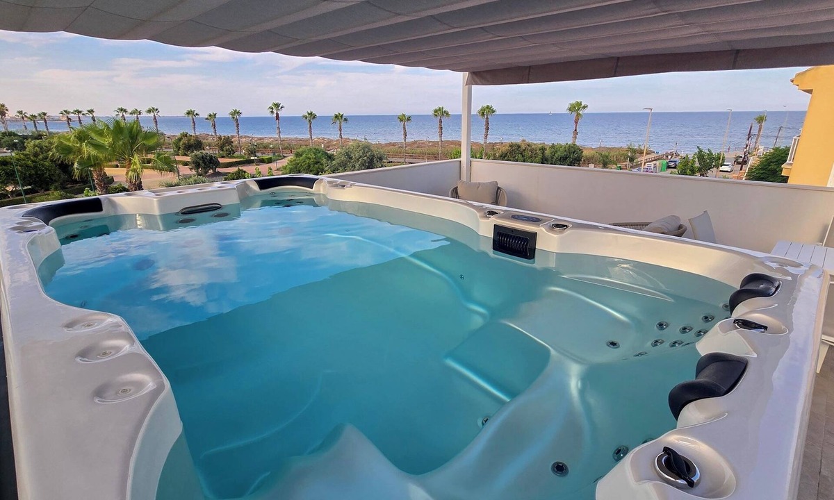 Pilar de la Horadada Villa | VILLA ANTONIO | Detached House Private Jacuzzi | 100m Beach | 3 Bathrooms | 3BR