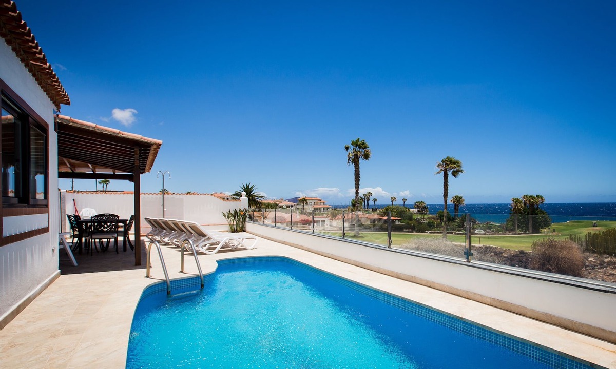 Complejo turistico Amarilla Golf Villa | Villa Atlantico, 3 bedrooms, 2 Bathrooms AC & Stunning Views of Ocean & Golf